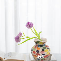 Personalisierte Keramikvase: Einzigartiges Kunstwerk, individuell gestaltete Vase, gedrehte Vase, handgefertigte Blumenvase.