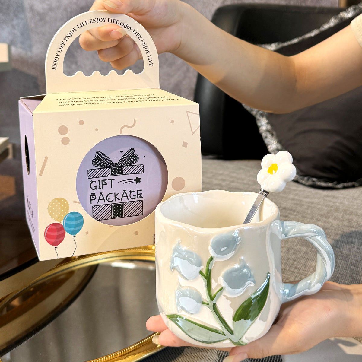 Handbemalter Tulpen-Keramikbecher mit großem Fassungsvermögen – Geschenkbecher