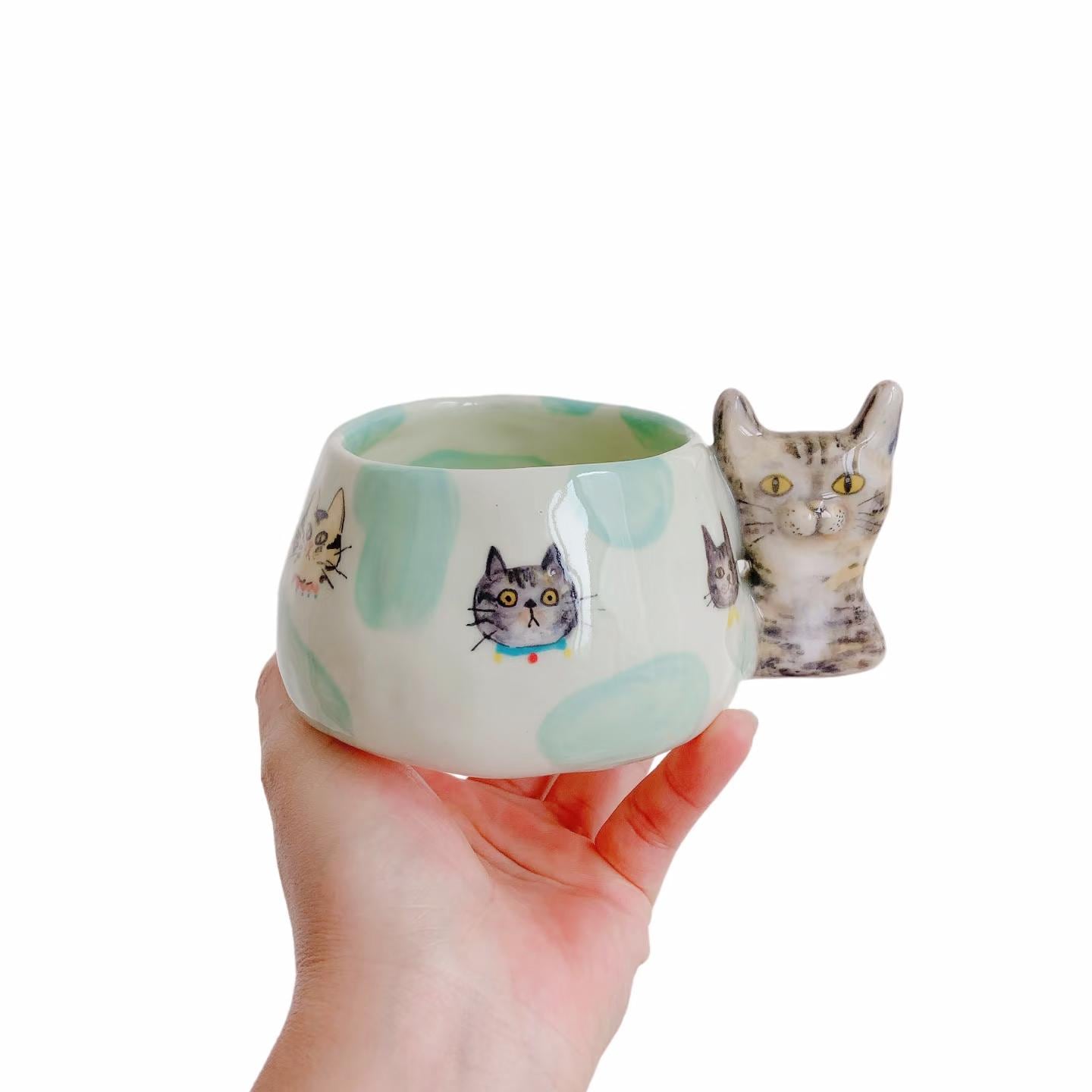 Personalisierte Keramiktasse mit Haustiermotiv | Einzigartige handbemalte Tasse | Tasse mit Katzenmotiv | Geschenk für Tierliebhaber | Erinnerungsgeschenk für Haustiere | Geschenk für Katzenliebhaber (250 ml)