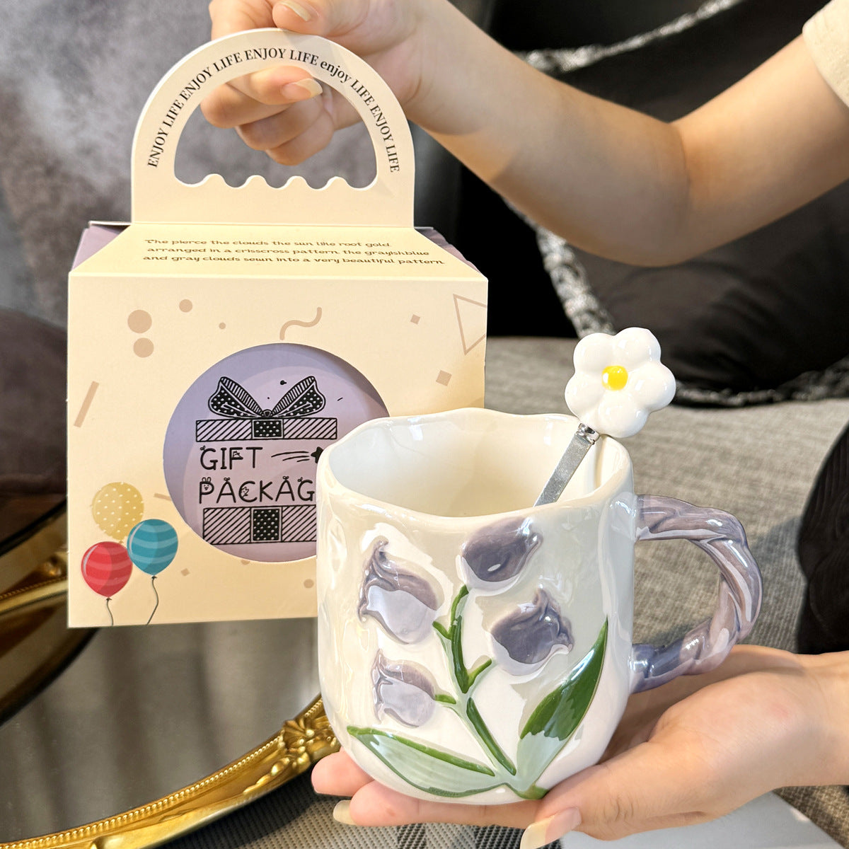 Handbemalter Tulpen-Keramikbecher mit großem Fassungsvermögen – Geschenkbecher