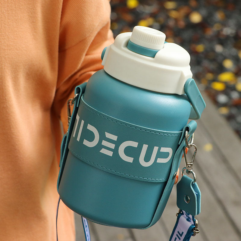 Thermosbecher aus Edelstahl, großes Fassungsvermögen, tragbarer Trinkbecher für draußen mit Strohhalm