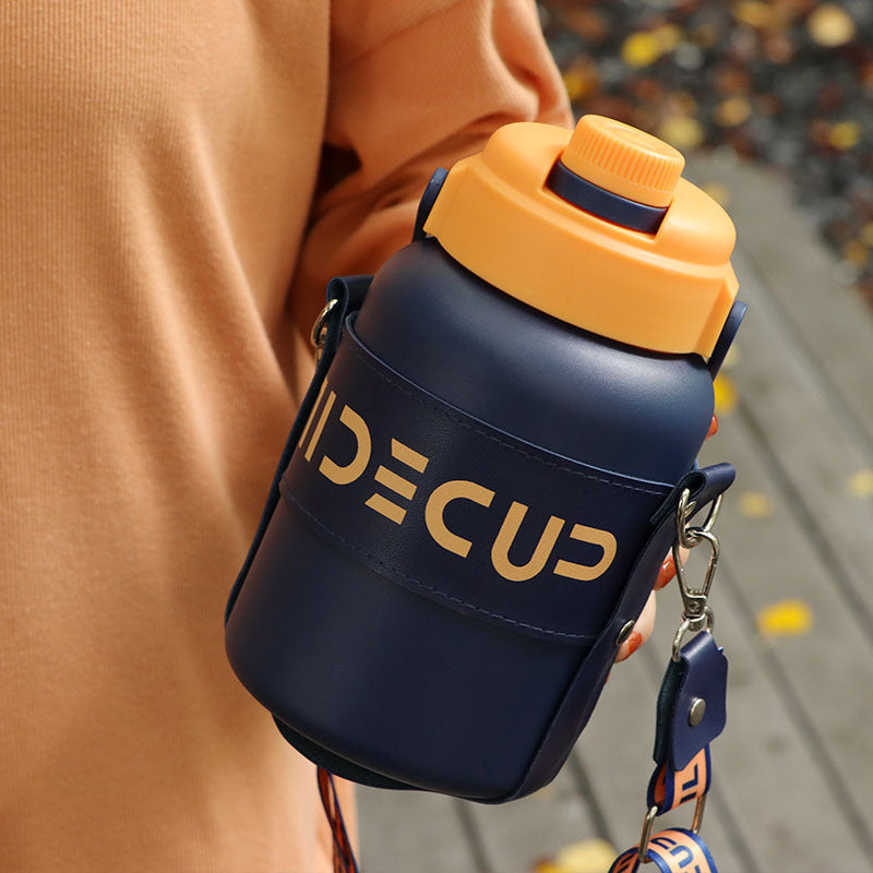 Thermosbecher aus Edelstahl, großes Fassungsvermögen, tragbarer Trinkbecher für draußen mit Strohhalm